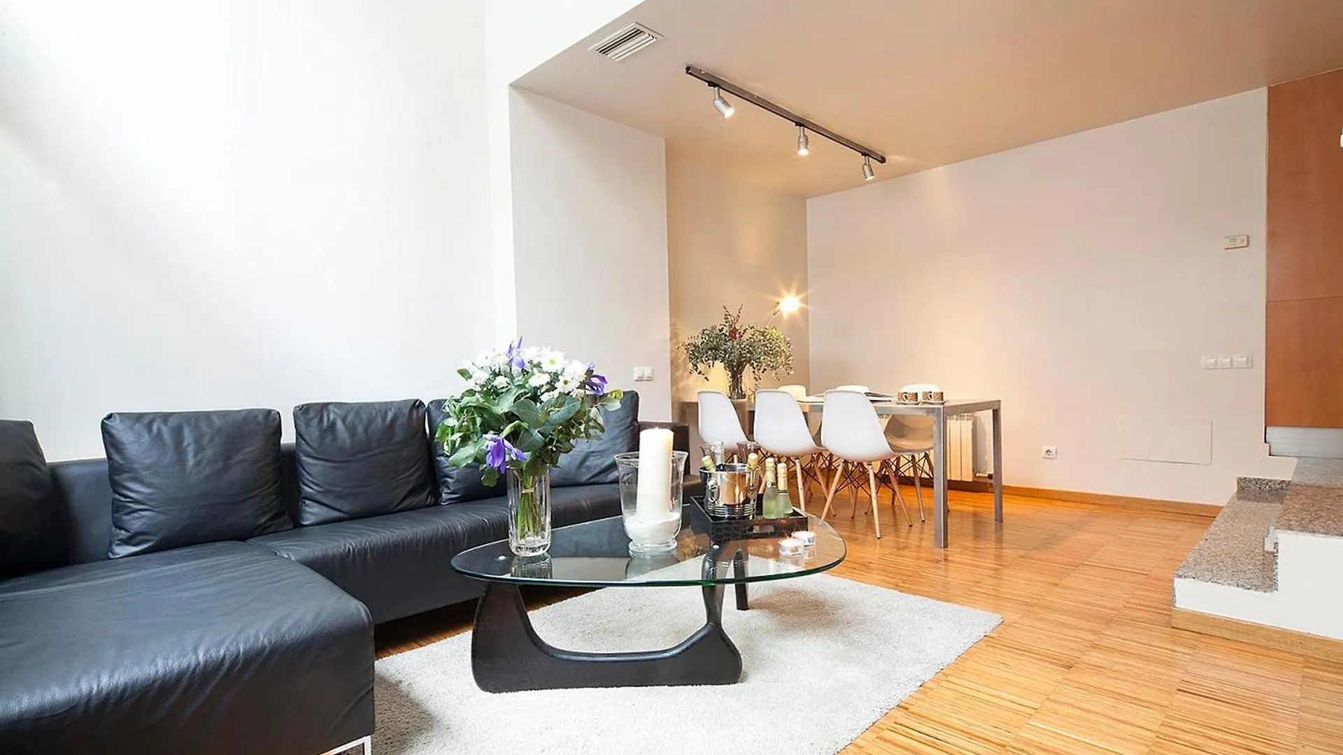 My Space Emirates - Charming Duplex In Barcelona Ideal For Families Or Friends 아파트