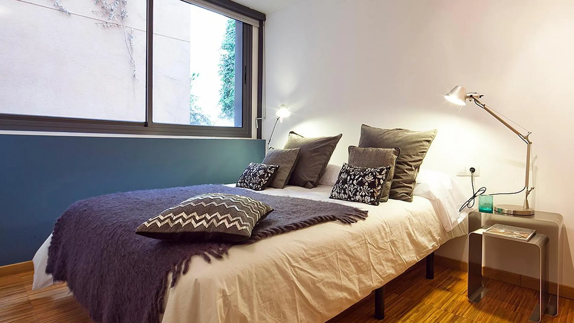 My Space Emirates - Charming Duplex In Barcelona Ideal For Families Or Friends 스페인